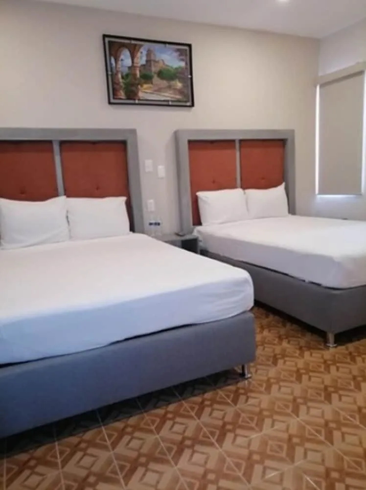 Hotel Casa Autora 40 8/24