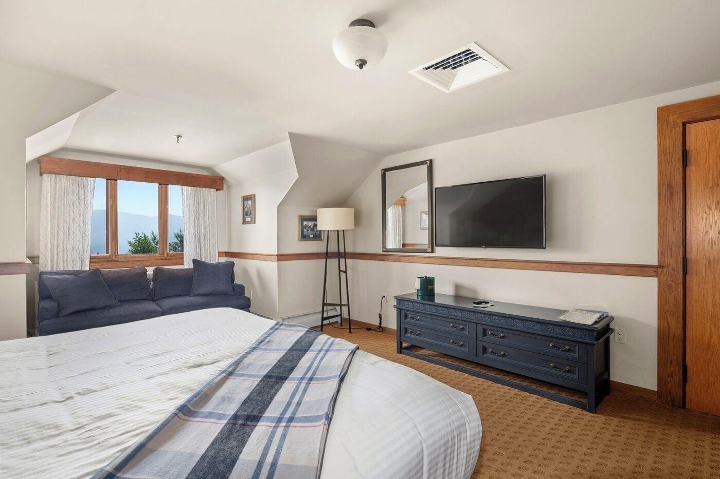 لوفت بسرير كينج، Trapp Family Lodge 3/6
