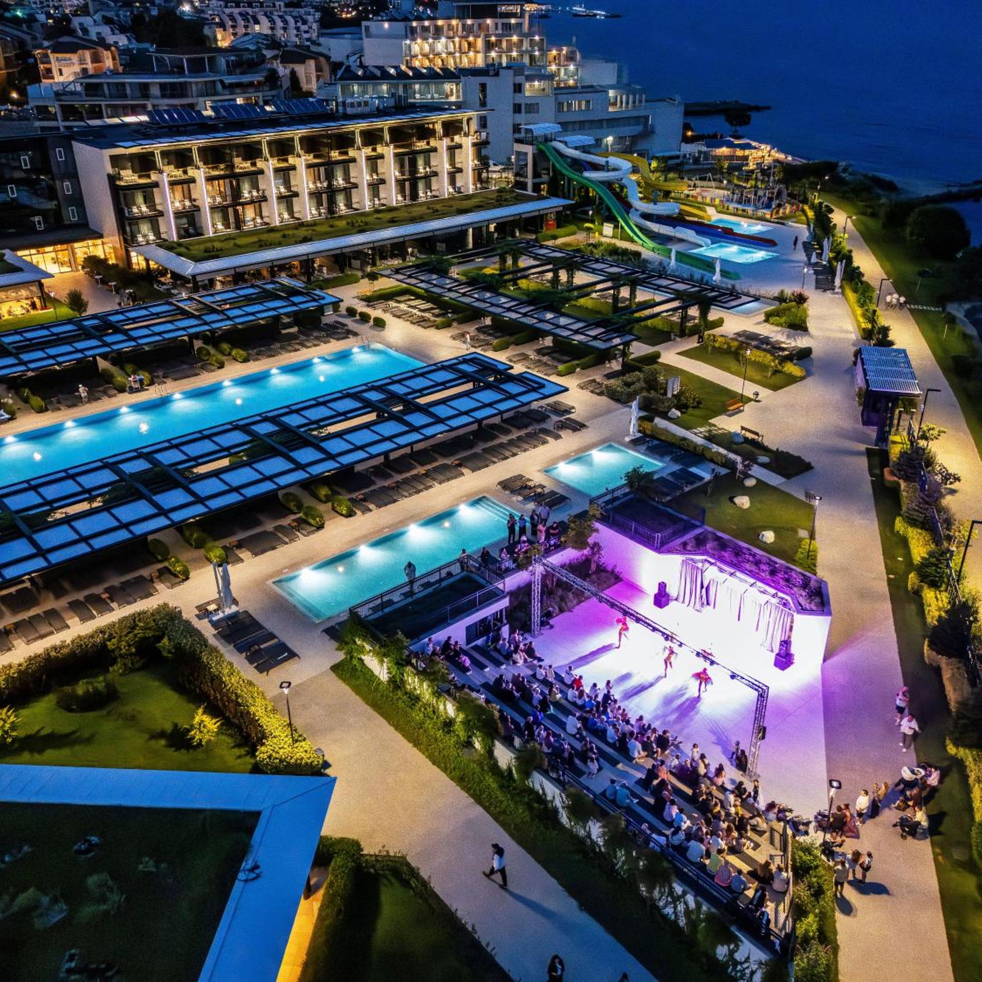 Voya beach resort 5/50
