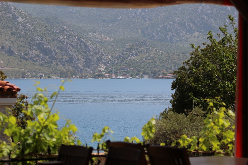 Portakal Hotel Selimiye 26/39