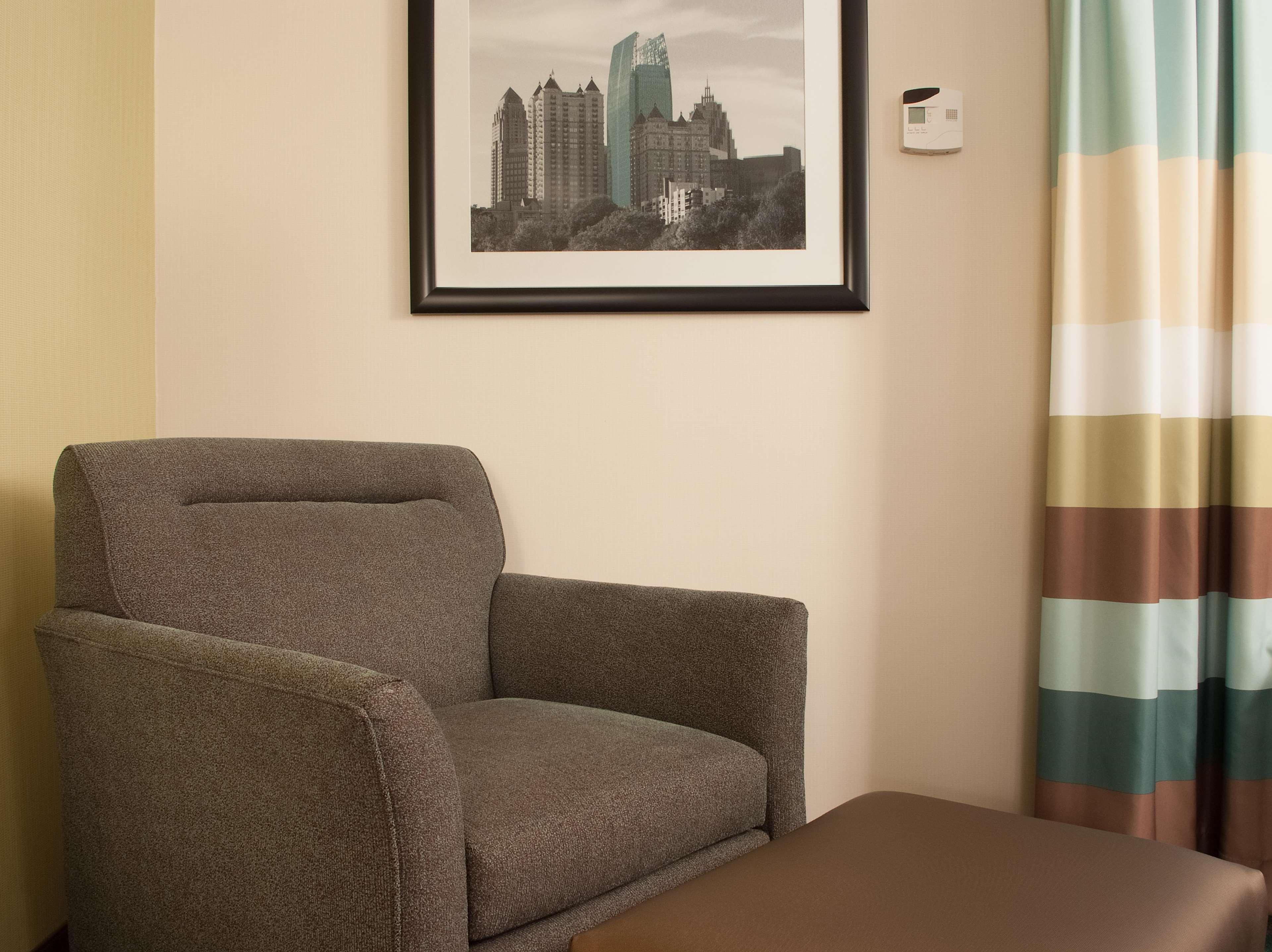 Atlanta-North Druid Hills Hotel 23/36