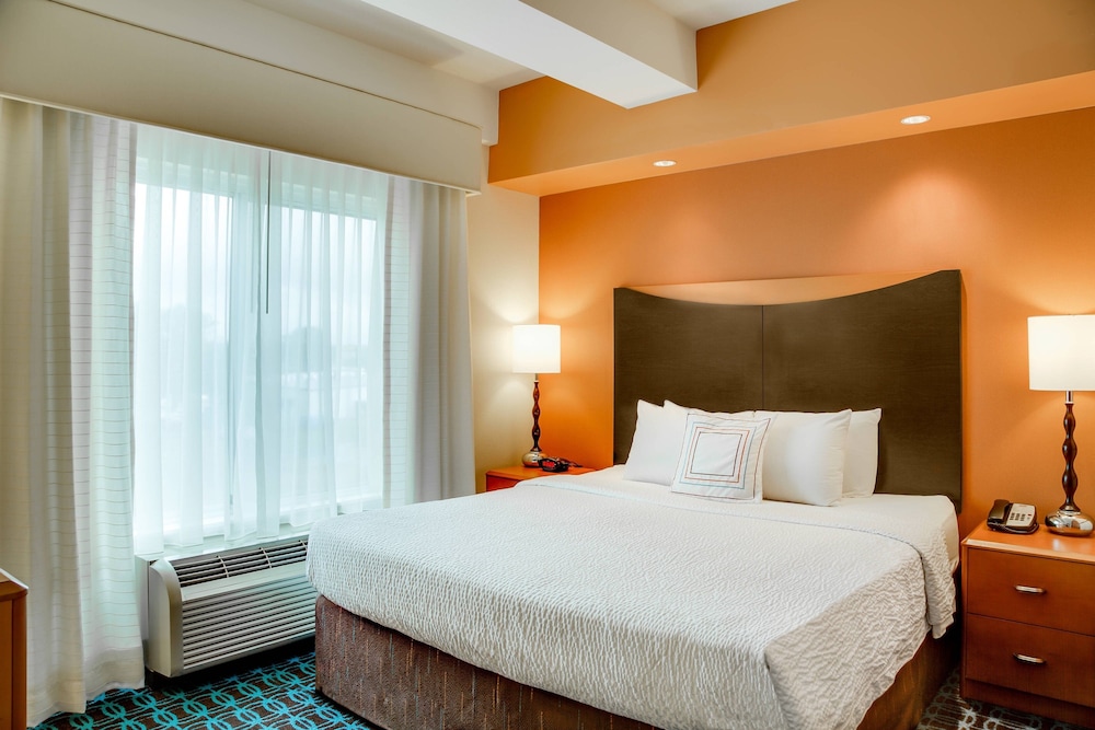 Fairfield Inn And Suites Lake City 6/50