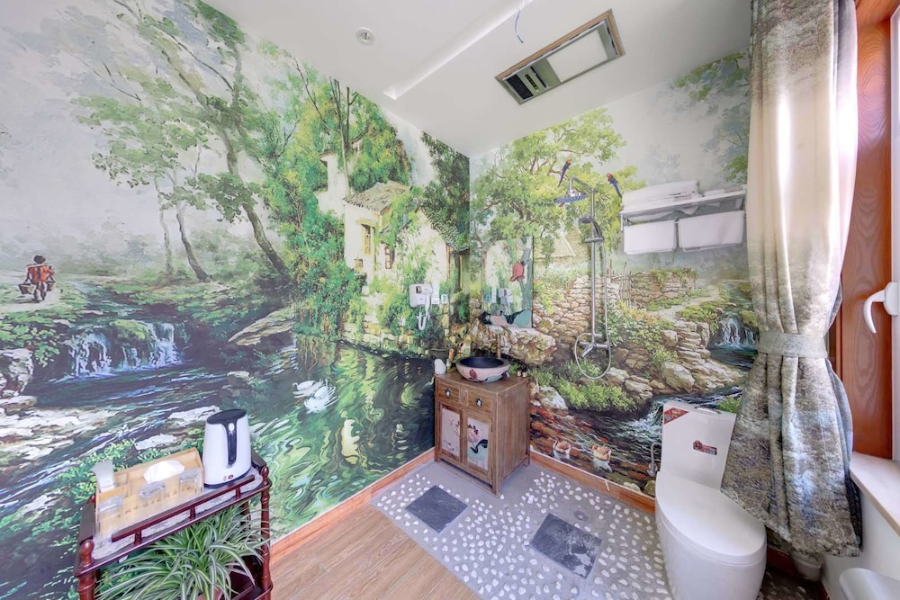 Gubei Water Town Revolution Hotel 15/50