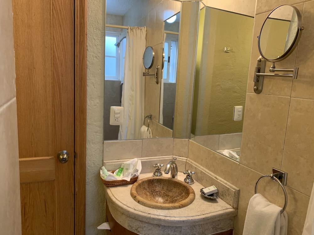 Hotel Boutique La Granja 38/39