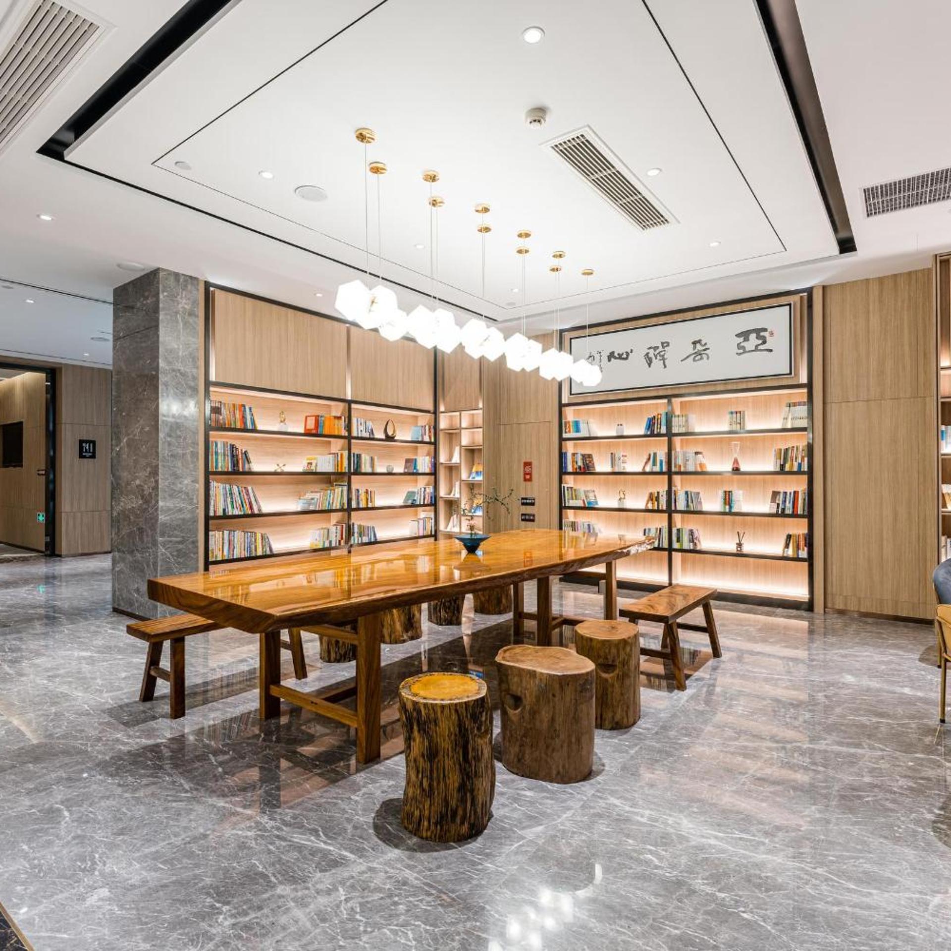 Hangzhou West Lake Science and Technology Park Atour Hotel 47/56