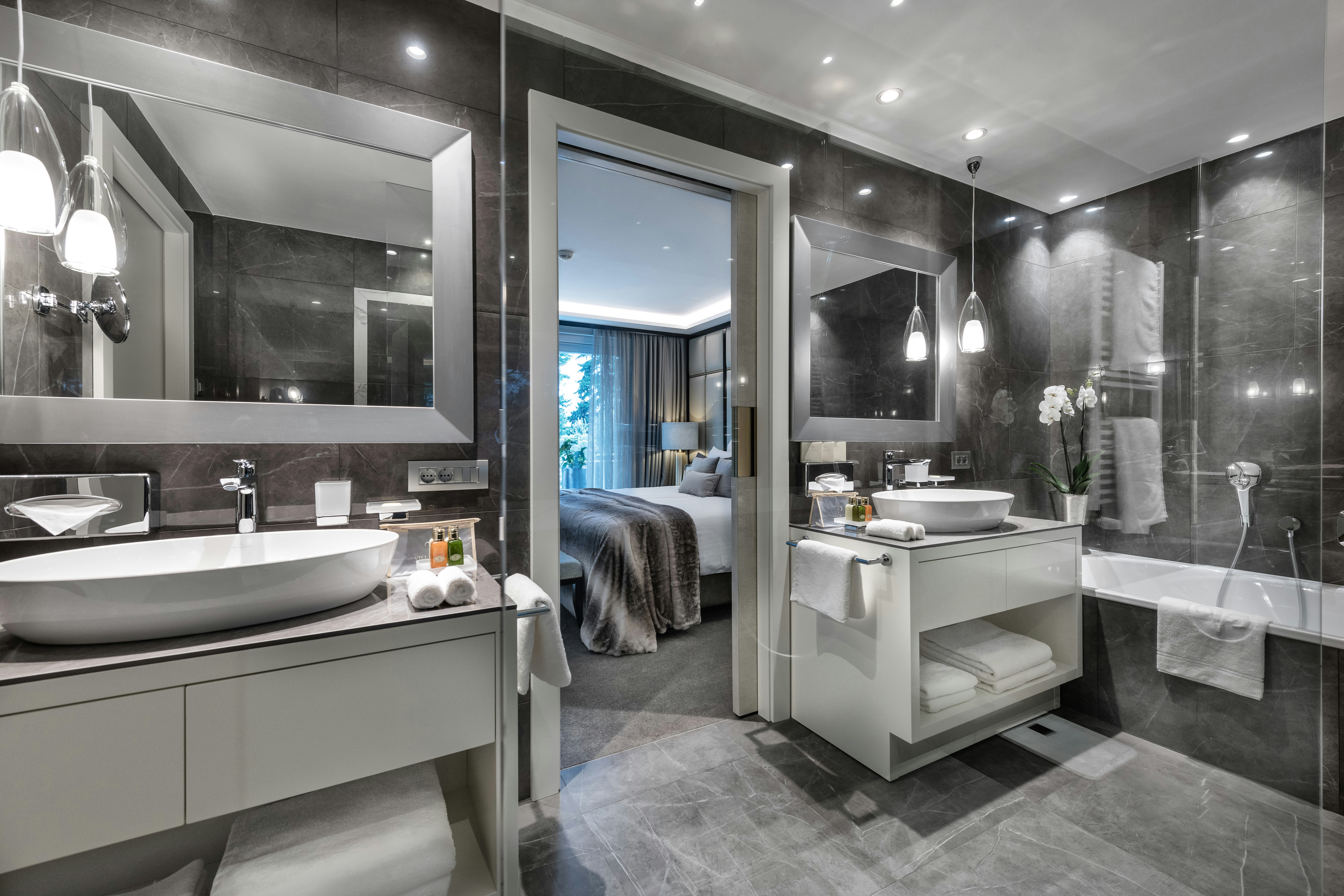 Signature, Park, Suite