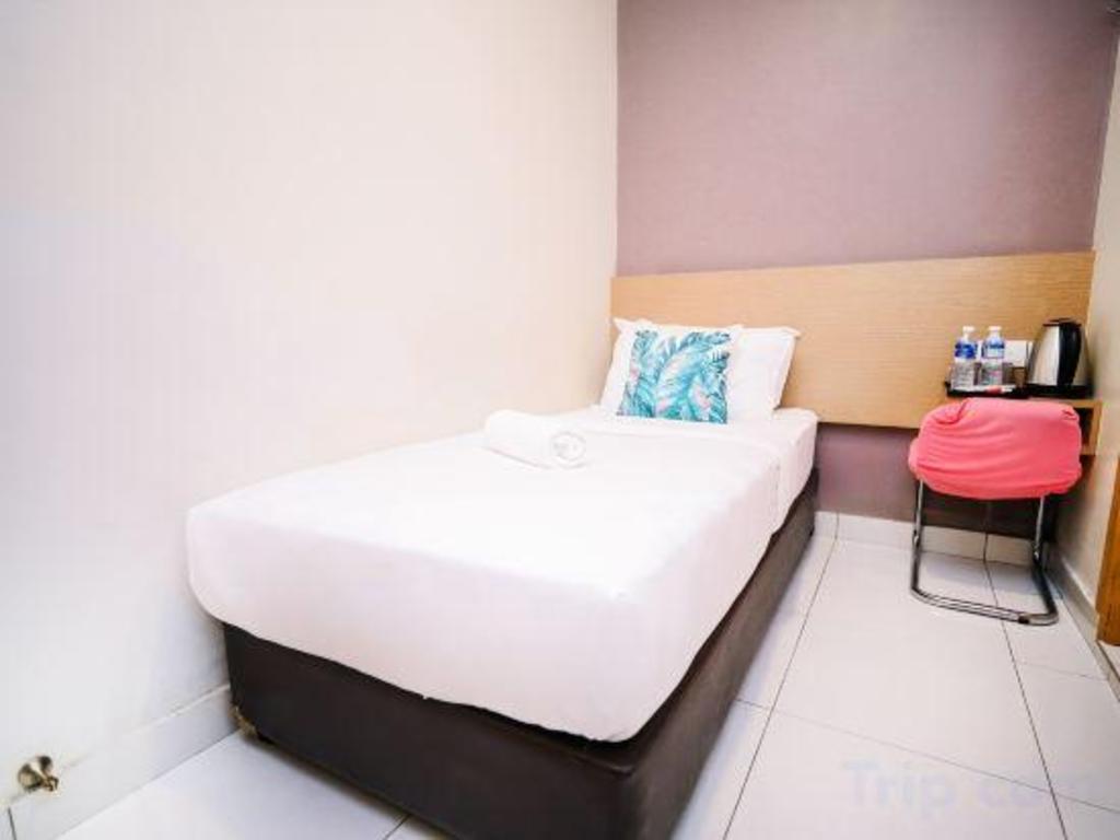 Swing & Pillows at PJ21 Petaling Jaya 22/34