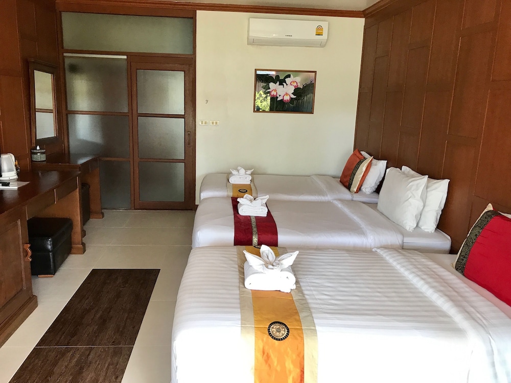 Palm Beach Resort 26/70