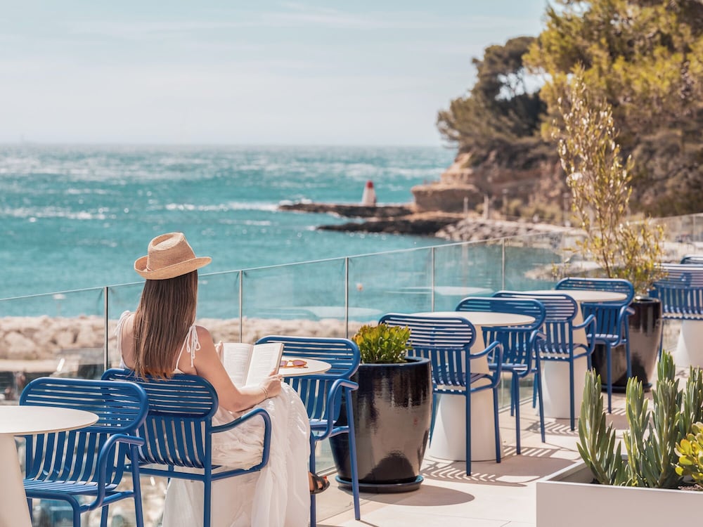 Bleu Hotel & Spa by Germain Collection 67/70