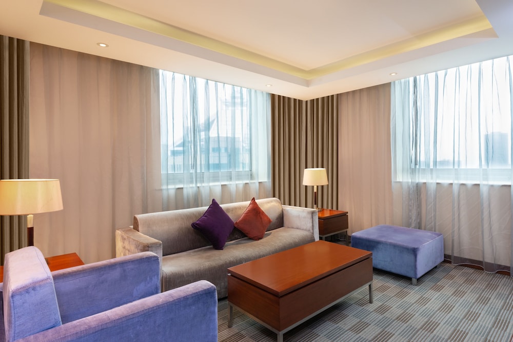 Holiday Inn Pudong 41/76