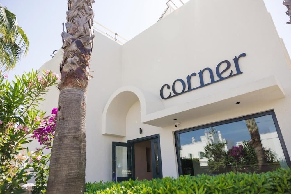 The Corner Boutique Hotel 2/52