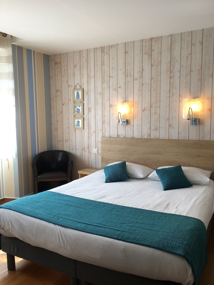 Hotel Des Halles 3/66