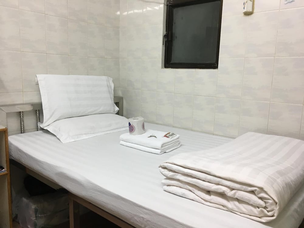 New Yan Yan Guest House 25/32
