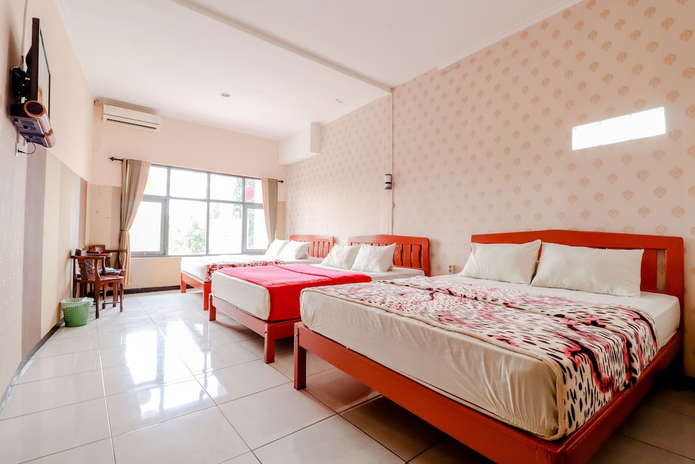 Hotel Bintang Malang 9/50
