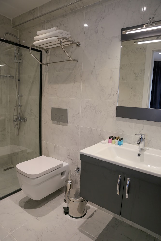 The Roomy Hotel Sisli 17/17