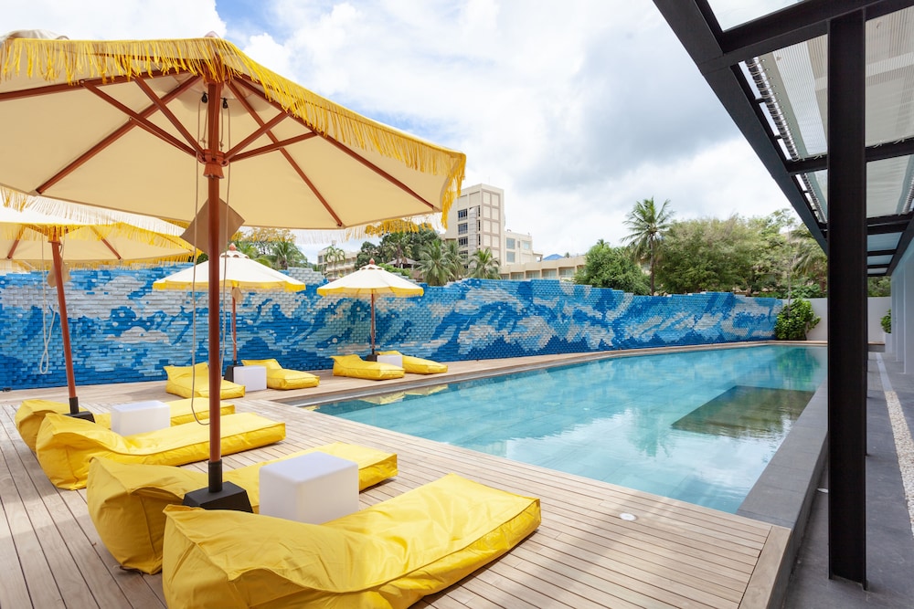 Anona Beachfront Phuket Resort 33/65