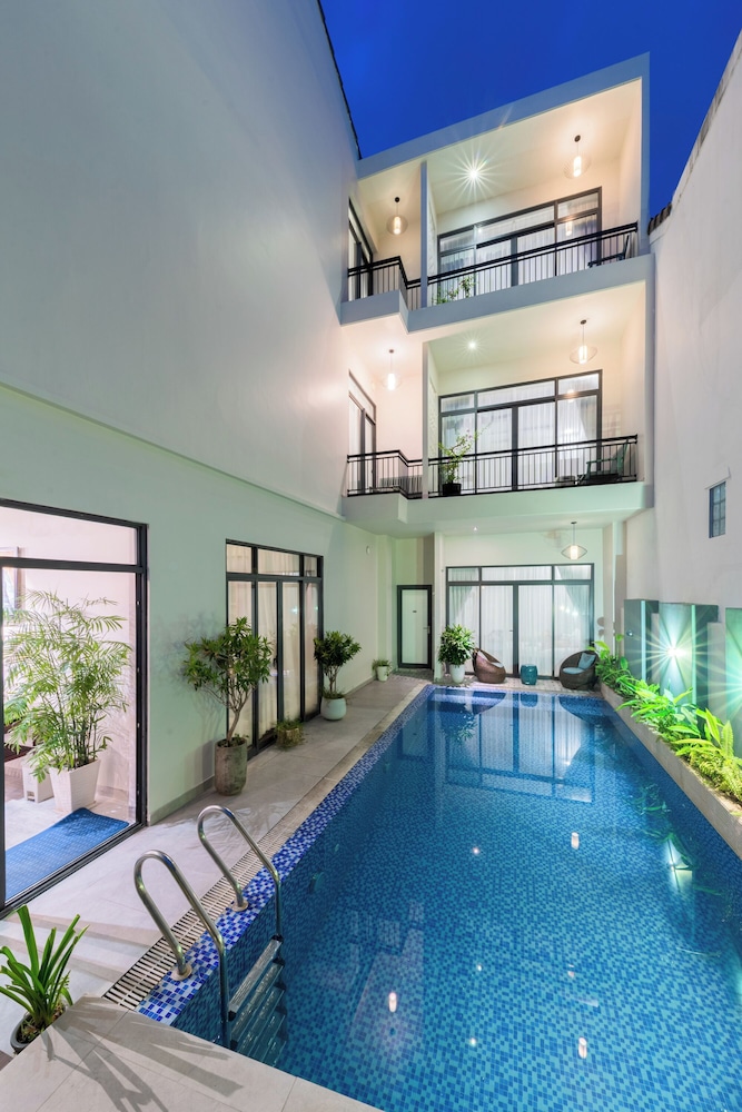 Volar Homestay 32/50