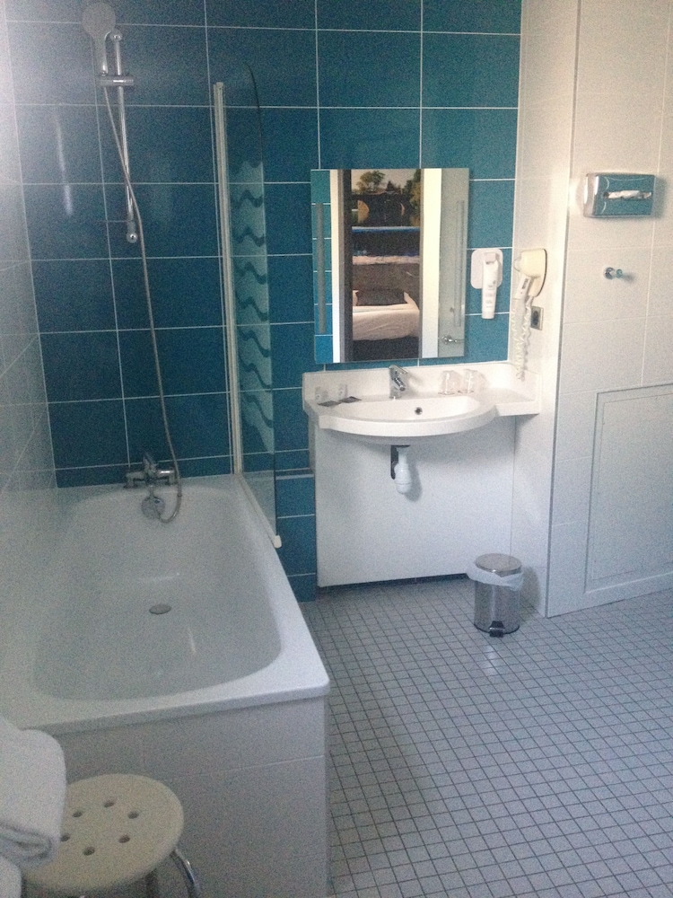 The Originals City, Hotel Le Boeuf Rouge, Saint-Junien 13/56
