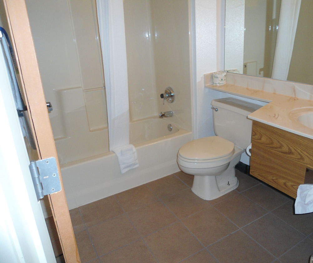 Days Inn Hinckley 15/31