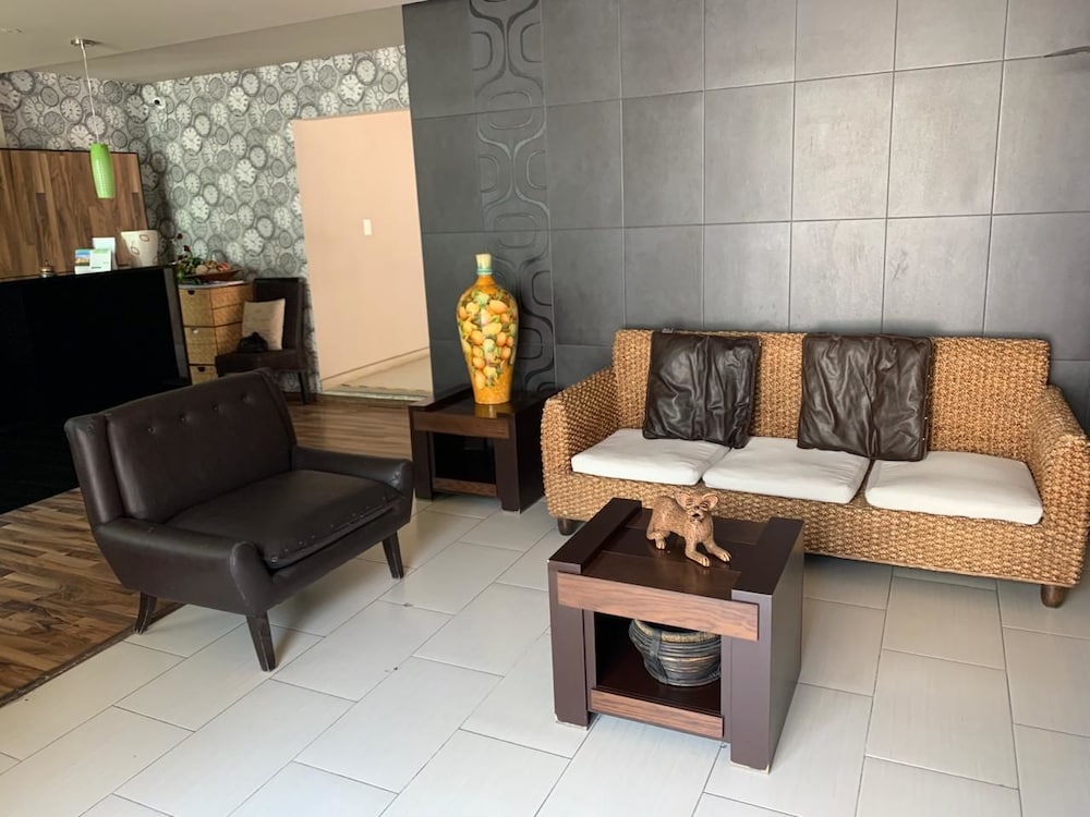 Hotel Fg 17/24