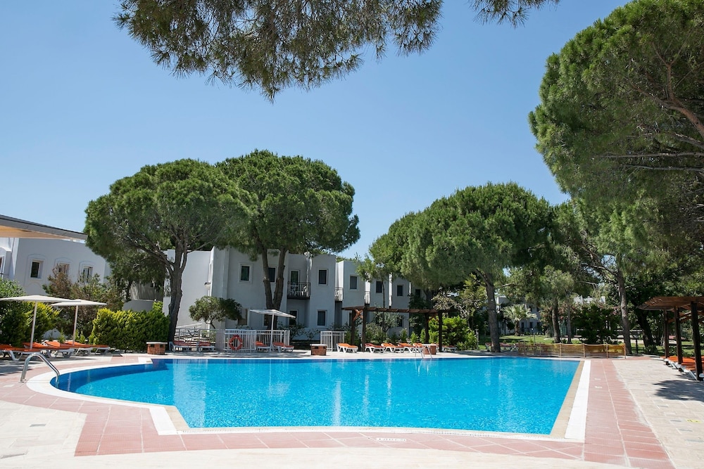 Bodrum Sea Side Beach Club Hotel - All Inclusive 10/72