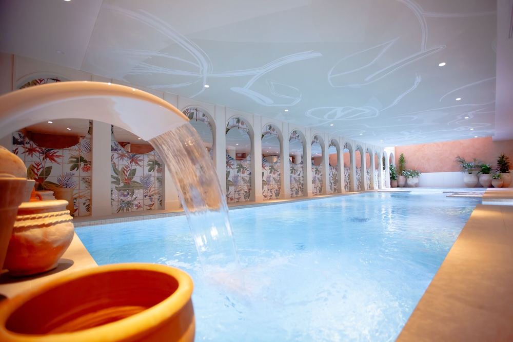 Bloom House Hotel & Spa Paris 37/52