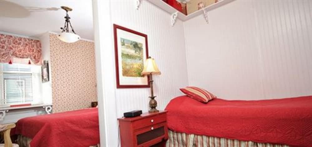 Auberge Mcgees Inn 46/75