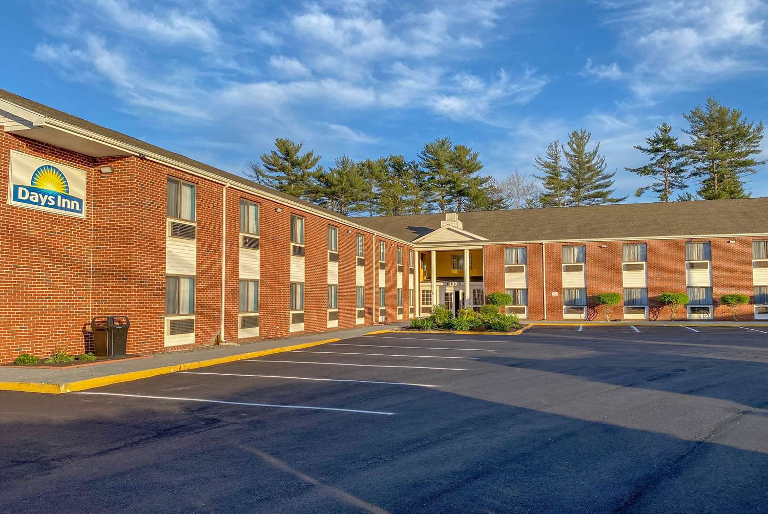 Days Inn by Wyndham Brunswick Bath Area 51/59