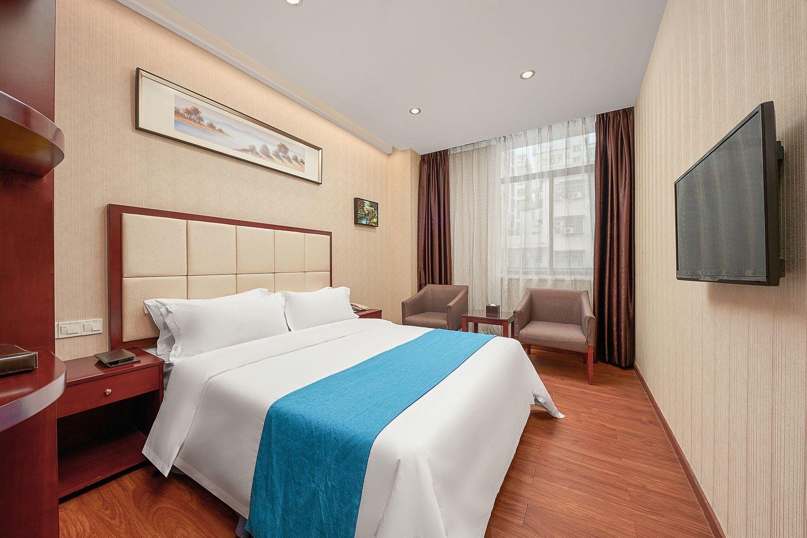 Hanqun Hotel 13/17