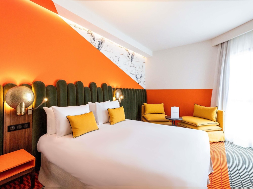 SUPERIOR, DOUBLE BED