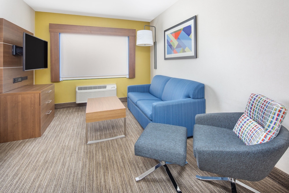 Holiday Inn Express Hotel Suites Bishop 51/75
