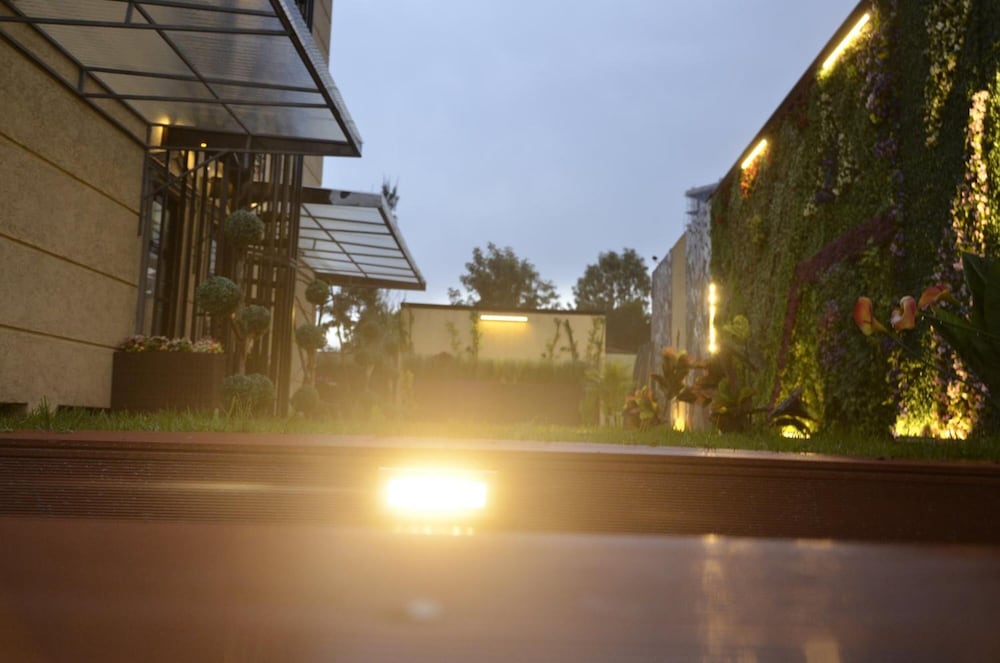 Afropolitan Hotel 32/36