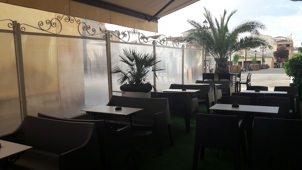 Hotel Juan Carlos I 54/63