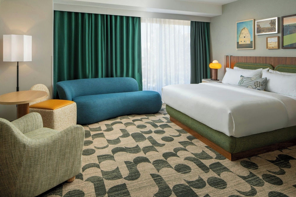 Trilogy Hotel Huntsville, Autograph Collection 15/43