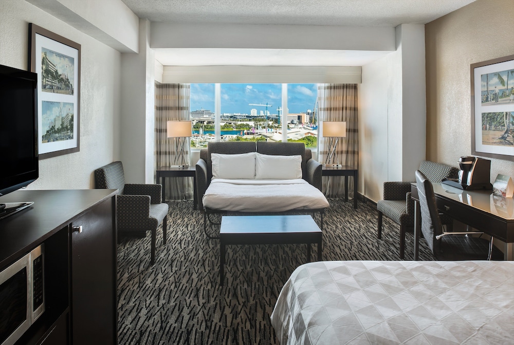 Holiday Inn Port of Miami Downtown Hotel 29/73