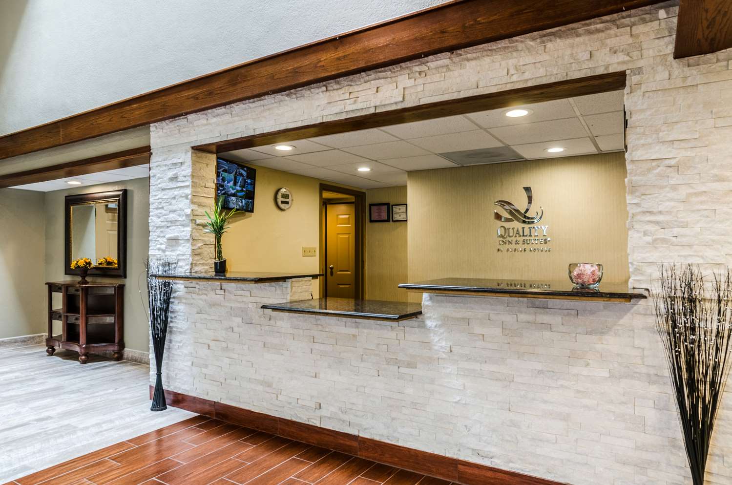 Quality Inn & Suites Winfield 4/44