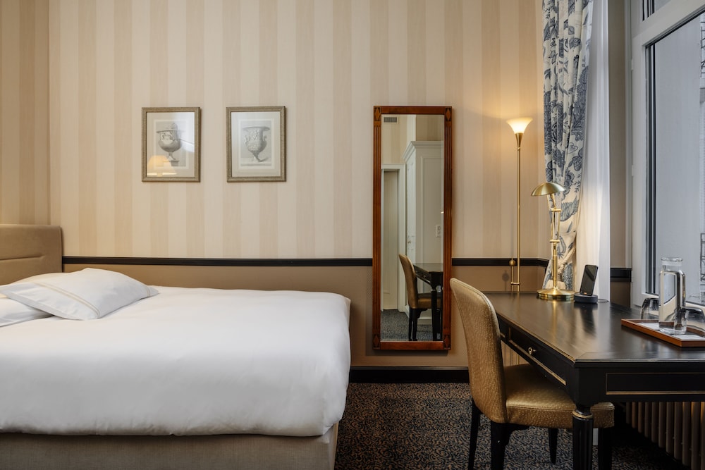 Small Luxury Hotel Ambassador Zurich 8/48