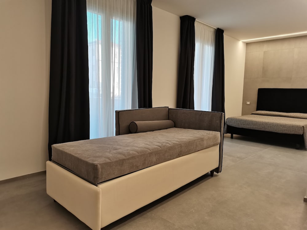Hotel Commodore 52/69