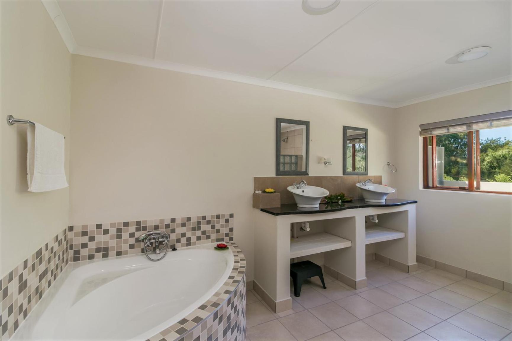 Eastbrook River Lodge 45/50