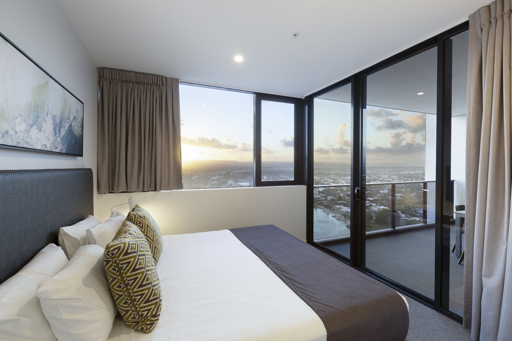 1 BEDROOM, APARTMENT