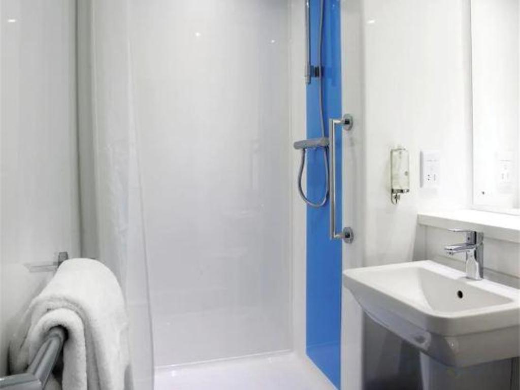 Travelodge Scarborough St Nicholas 10/12