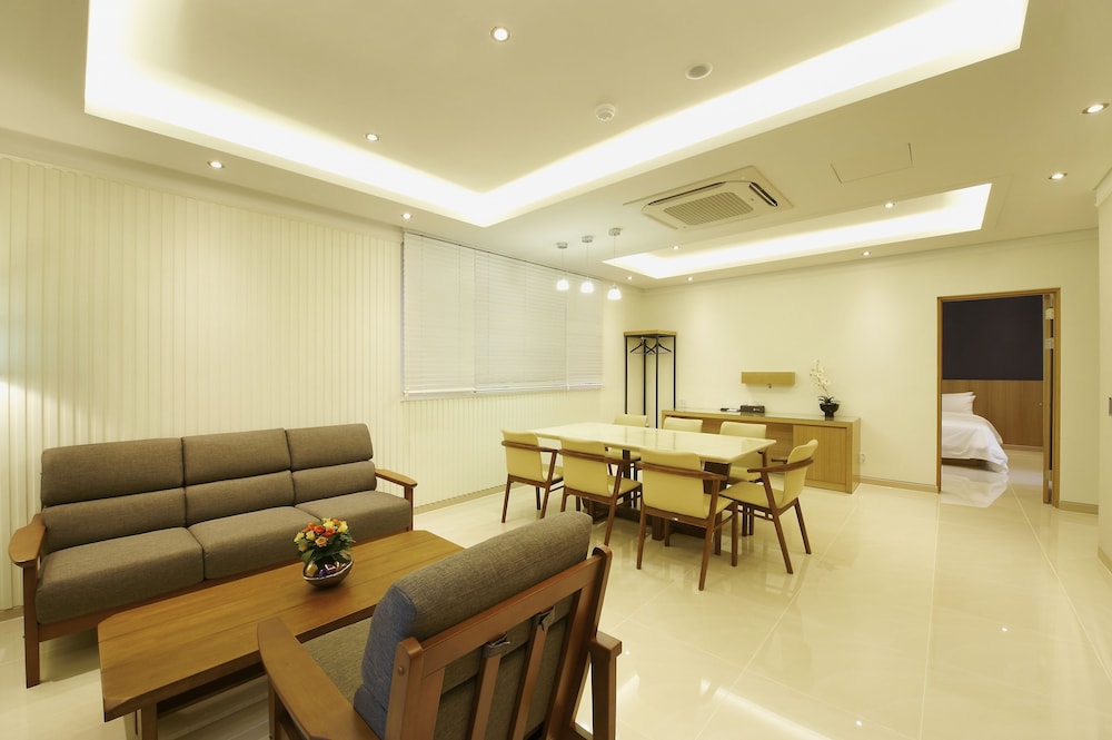 Hotel B 27/35