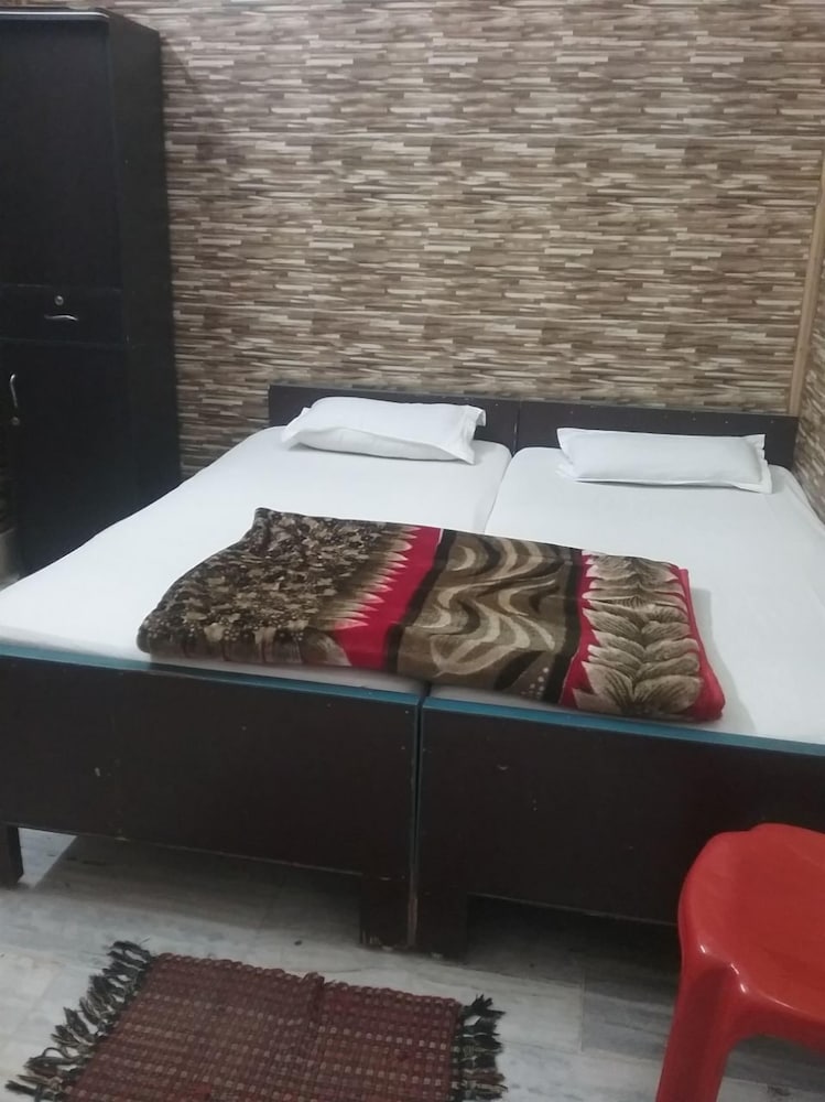 Teerth Guest House 51/64