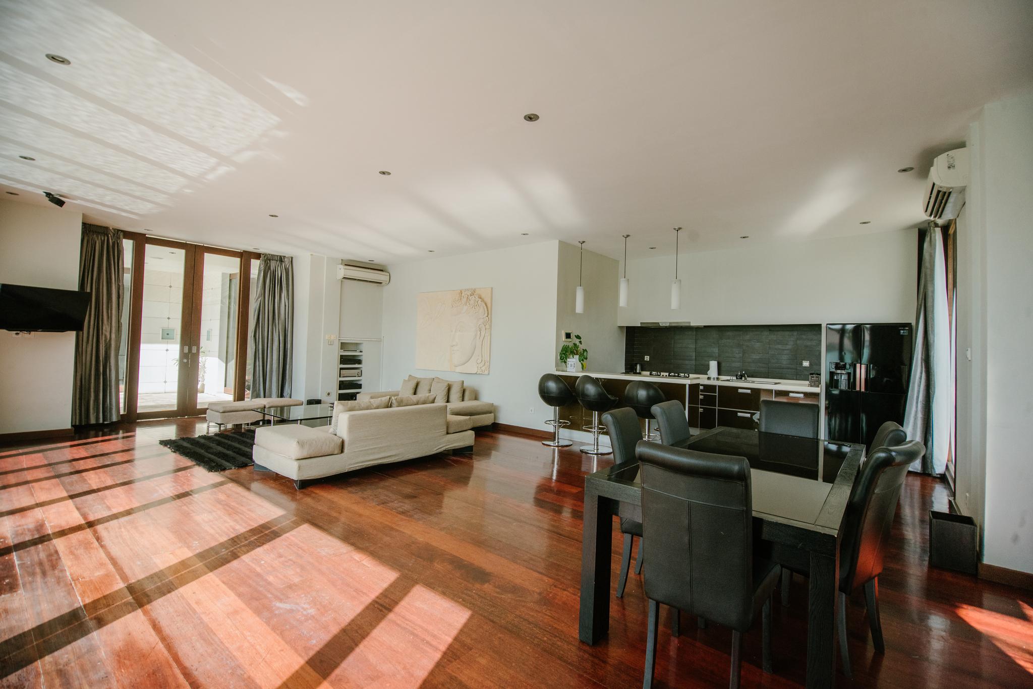 2 Bedrooms, Pool, Villa