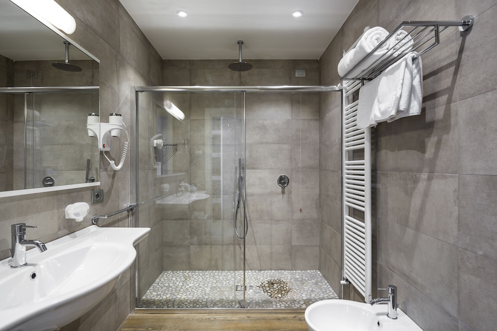 Hotel Resort & Spa Miramonti 73/75