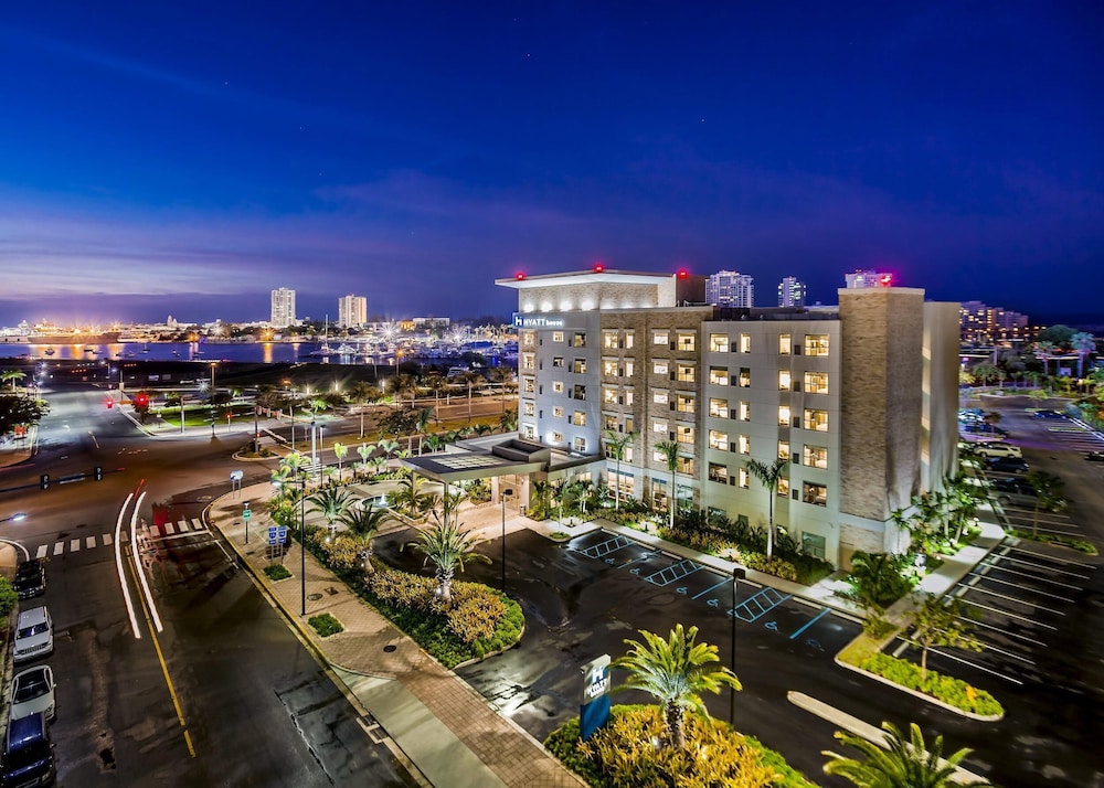 Hyatt House San Juan 6/74