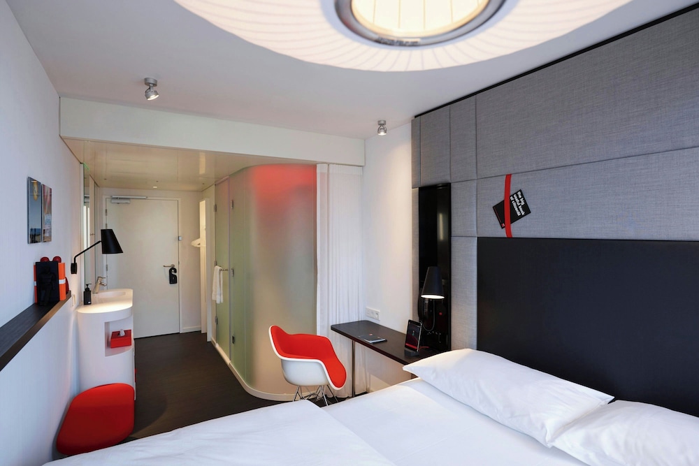 PREMIUM, KING BED, WITH VIEW