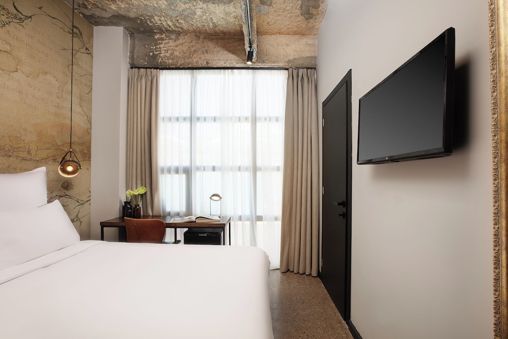 Anise Aluma Athens, Tapestry Collection by Hilton 23/59