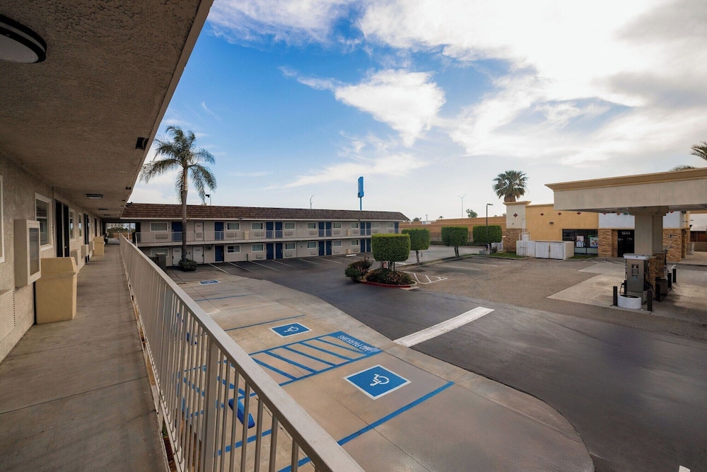 Motel6 Ontario, CA - Airport 53/61