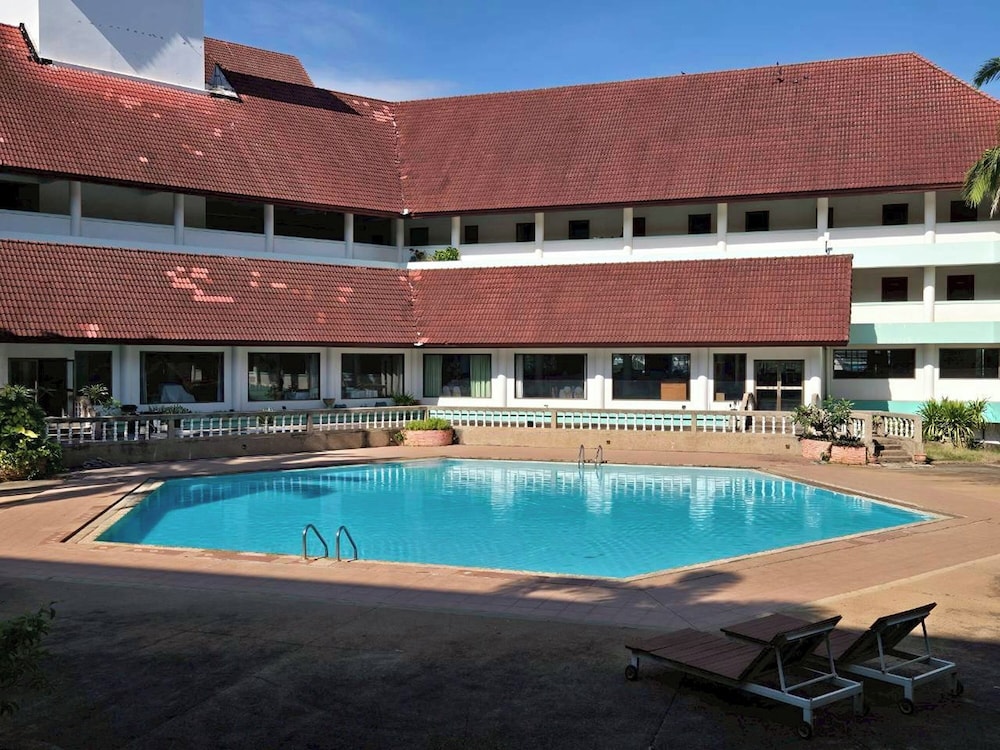 Pailyn Sukhothai 3/50